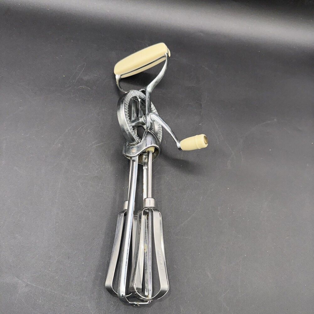 Vintage Rival Speed Mixer Hand Crank Egg Beater